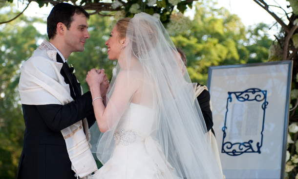 Chelsea Clinton, daughter of former US president Bill Clinton, is pictured during her marriage ceremony with Marc Mezvinsky in Rhinebeck, New York. (AFP)