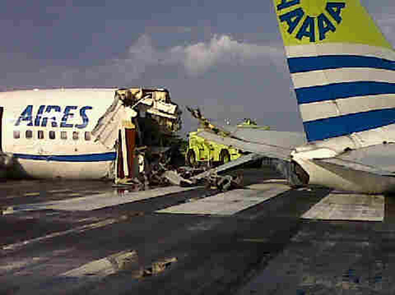 Handout picture released by Colombia's National Police showing the wreckage of the Aires airlines aircraft that crashed upon landing on the airport of the Colombian island of San Andres. (AFP)