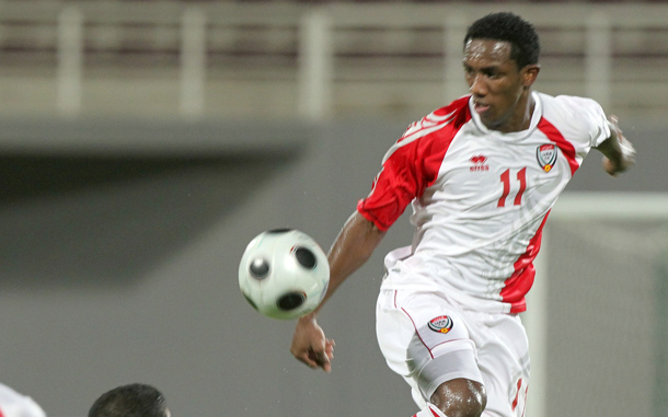 United Arab Emirates-Abu Dhabi player Ahmad Khallal (R) vies for the ball against Ahmad al-Edan (L) of Kuwaiti during their friendly football match Al-Nahayan stadium in Abu Dhabi. (AFP)