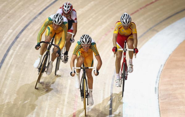 Cameron Meyer of Australia leads the race in the mens cycling 20km scratch final at IG Sports Complex during day five of the Delhi 2010 Commonwealth Games. (GETTY)