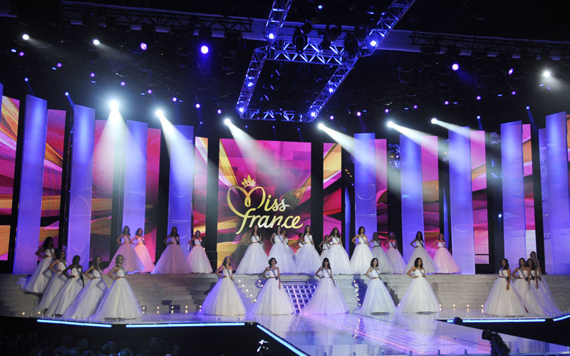 Contenders parade during the 2011 Miss France beauty contest on December 4, 2009 in Caen, northwestern France. (AFP)