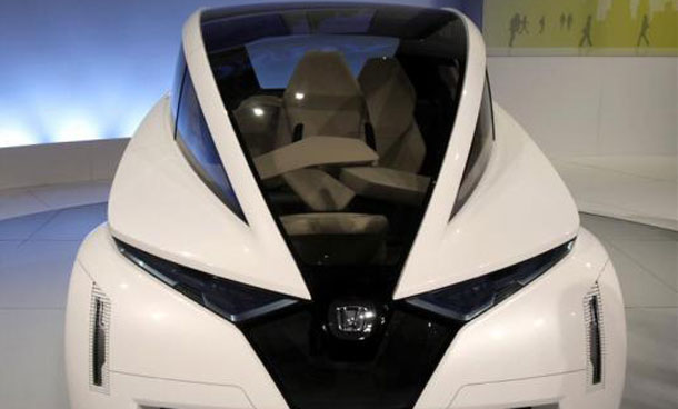 The Honda P-NUT (Personal Neo Urban Transport) concept vehicle at the LA Auto Show. (REUTERS)