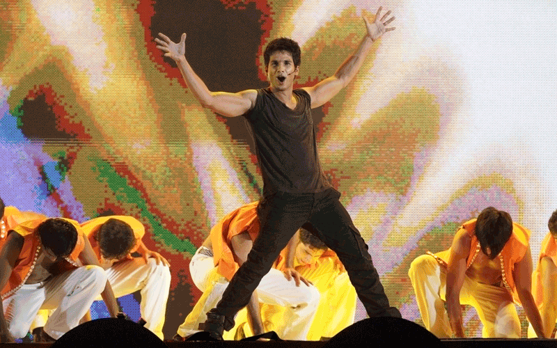 Bollywood actor Shahid Kapoor performs at a show after the Twenty20 cricket match between South Africa and India at Moses Mabhida Stadium in Durban. (REUTERS)