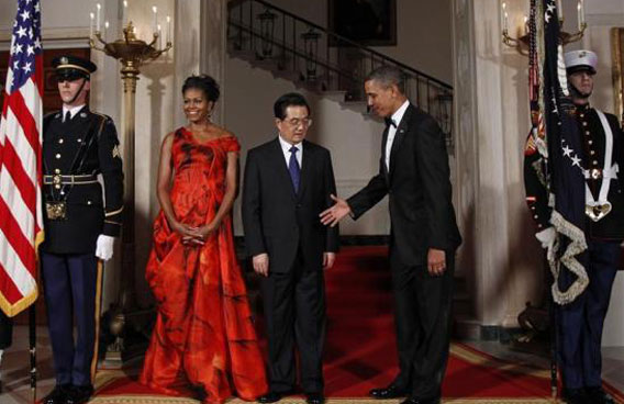 President Obama and first lady Michelle Obama welcome President of China Hu Jintao for a State Dinner at the White House. (REUTERS)