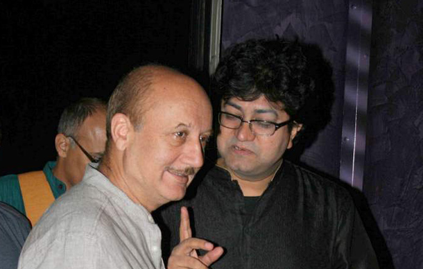 Prasoon Joshi has a thing or two to teach Anupam Kher. (AGENCIES)