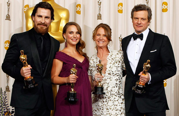 Oscar winners for best supporting actor Christian Bale (L-R), best actress Natalie Portman, best supporting actress Melissa Leo and best actor Colin Firth pose backstage at the 83rd Academy Awards in Hollywood, California. (REUTERS)