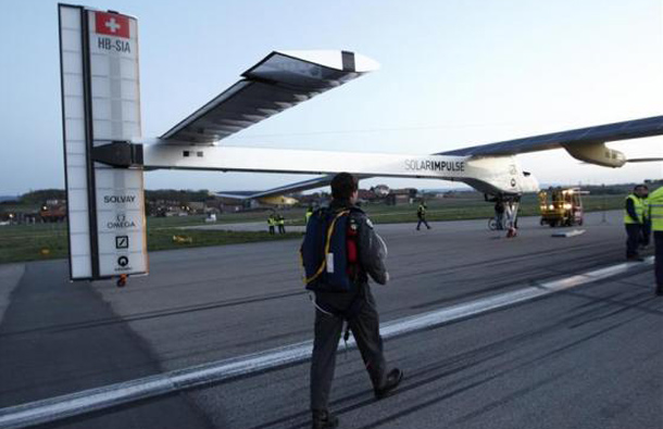 Solar Impulse's solar-powered HB-SIA prototype airplane test pilot Markus Scherdel of Germany arrives for a test flight at Payerne airport. (REUTERS)