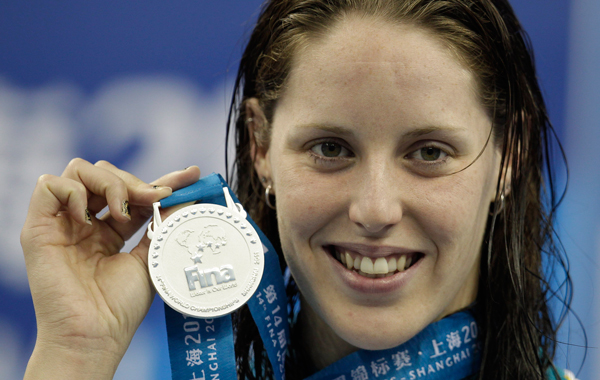 Australia's Alicia Coutts hold up silver medal for the women's 200 meters Individual Medley final at the FINA 2011 Swimming World Championships in Shanghai, China. (AP)