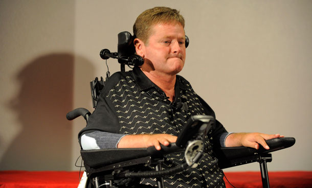 Sam Schmidt, for whom Dan Wheldon was driving when he was fatally injured in a crash during the IndyCar Series' Las Vegas Indy 300 auto race on Sunday, talks to reporters during a news conference in Las Vegas, Monday, Oct 17, 2011. (AP)