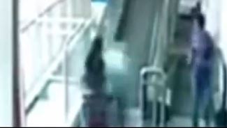 Woman killed by runaway shopping trolley - Videos - Emirates24|7