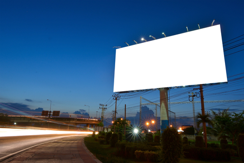 biggest-billboard-in-the-world-as-big-as-a-football-field-offbeat