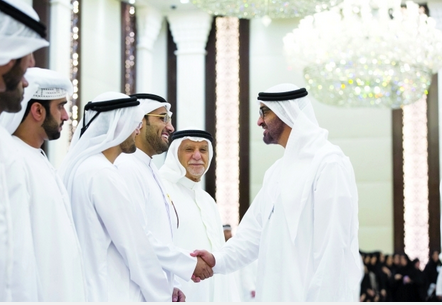 General Mohamed exchanged Ramadan greetings with legal board members (Al Bayan)