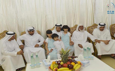 Sheikh Mansour and Sheikh Abdullah visited the mourning majlis of martyrs. (Wam)