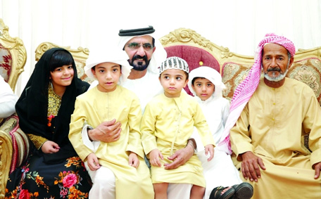 Sheikh Mohammed offered condolences to the families of martyrs from Ras Al Khaimah. (Al Bayan)