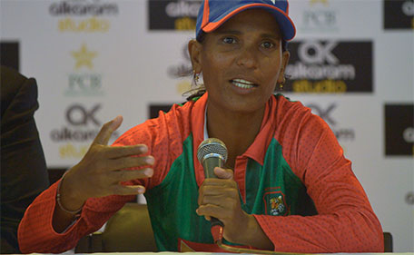 Bangladesh women cricket captain Salma Khatun speaks during a media briefing in Karachi on September 29, 2015. (AFP)