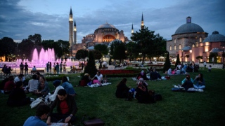 Photo: Ramadan across the world: In pictures