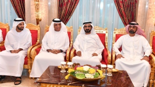 Photo: Mohammed receives RAK Ruler