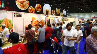 Photo: Dubai’s largest night souq: Ramadan Night Market is now open