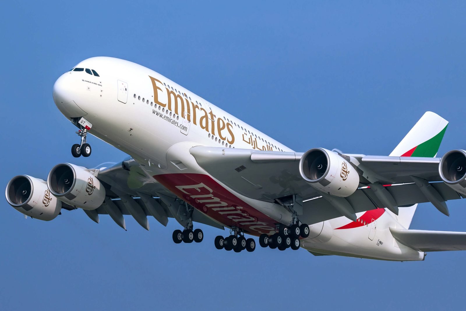 Emirates Airlines suspends travel procedures for connecting flights ...