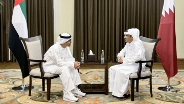 Photo: Abdullah bin Zayed meets with Qatari PM in Amman