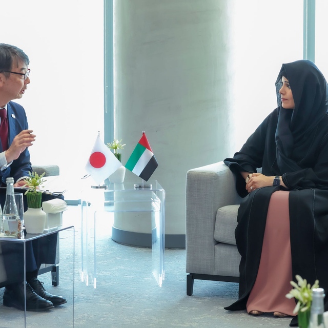 Photo: Latifa bint Mohammed meets with the Japanese Consul General