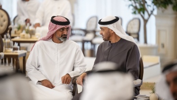 Photo: UAE President receives Crown Prince of Ajman