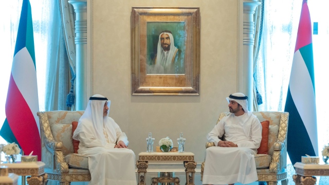 Photo: Hamdan bin Mohammed meets with Kuwait’s First Deputy Prime Minister