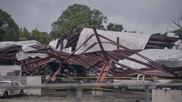 Photo: Hurricane Milton marches across central Florida, destroying homes