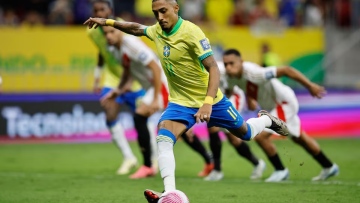 Photo: Raphinha's penalty double helps Brazil to 4-0 win over Peru