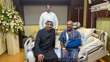 Photo: UAE President visits Tariq Muhammad Abdullah Saleh at Zayed Military Hospital