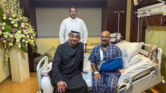 Photo: UAE President visits Tariq Muhammad Abdullah Saleh at Zayed Military Hospital