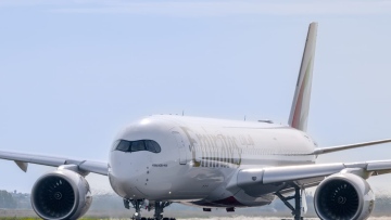 Photo: Emirates takes delivery of its first A350, set for take-off today