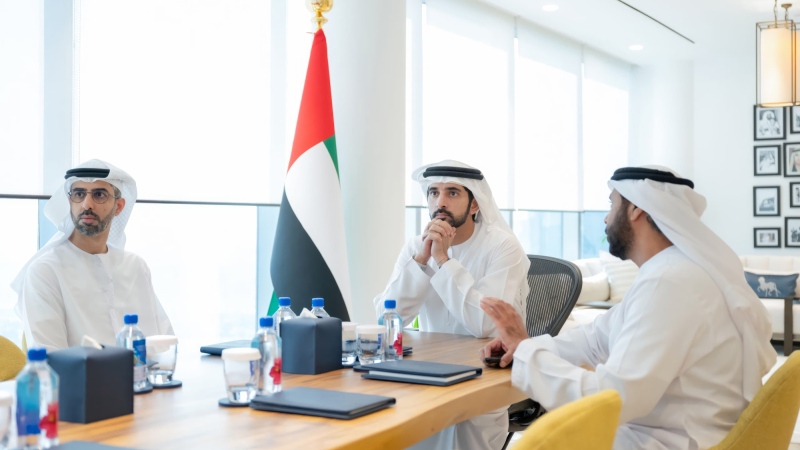 Photo: Hamdan bin Mohammed reviews operations of Dubai Land Department and developments in the real estate sector