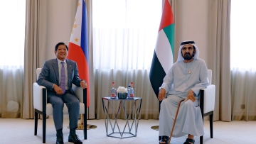 Photo: Mohammed bin Rashid meets with President of the Philippines