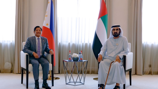 Photo: Mohammed bin Rashid meets with President of the Philippines