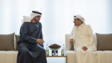 Photo: UAE President visits Ruler of Ajman