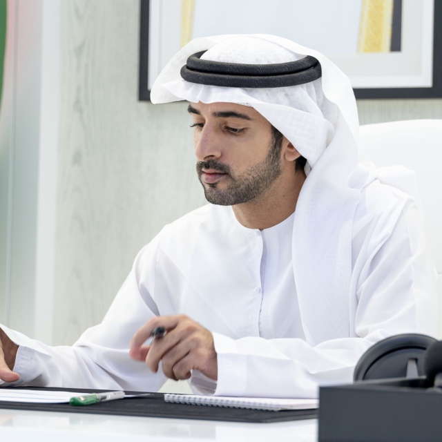 Photo: Hamdan bin Mohammed forms interim steering committee to oversee transfer of commercial control operations in Dubai