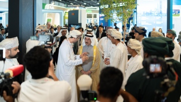 Photo: Hashr Al Maktoum inaugurates 17th session of ‘Arab Plast’ in Dubai