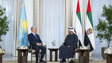 Photo: UAE President discusses bilateral relations, issues of shared interest with President of Kazakhstan