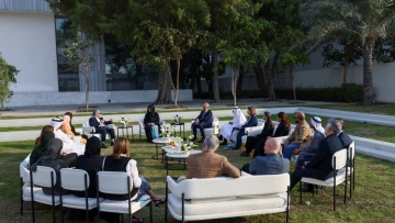 Photo: Latifa bint Mohammed meets with recipients of 2024 Arab Great Minds Awards in Architecture and Art