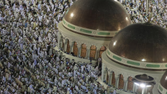 Photo: Saudi Arabia allows foreigners to invest in firms with property in Mecca, Medina