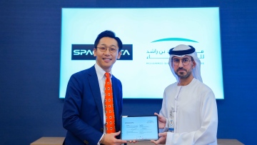 Photo: MBRSC signs MoU with SpaceData to advance digital twin technology for UAE’s space and economic initiatives