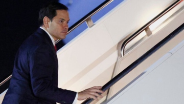 Photo: Plane carrying Secretary of State Rubio forced to return to Washington ahead of Europe trip