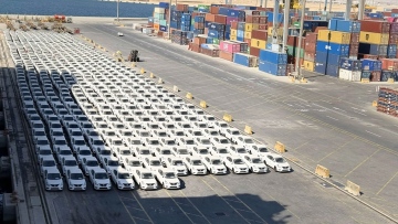 Photo: DP World Sokhna handles inaugural passenger vehicle export