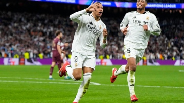 Photo: Mbappé Hat-Trick Fires Real Madrid Past Man City into Champions League Last 16